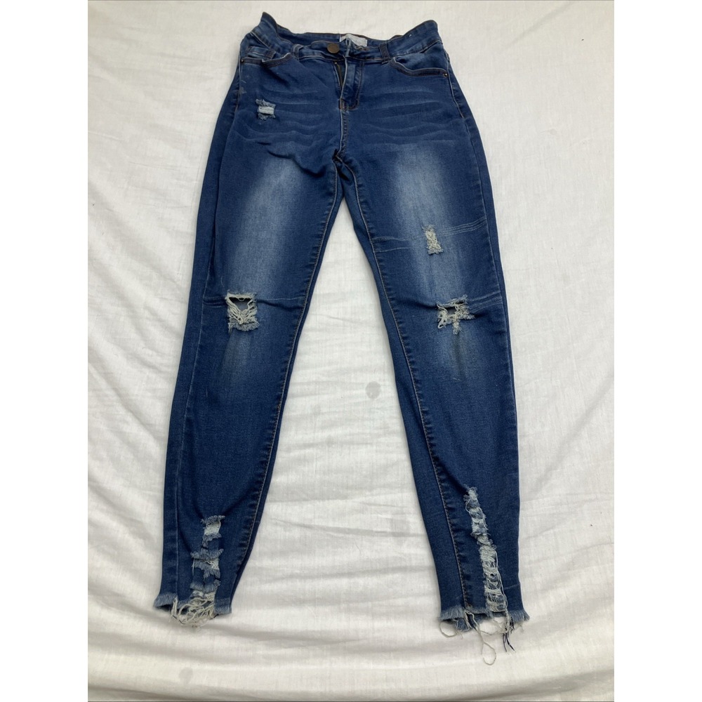 ༊*·˚ dark ripped flare jeans Ladies Size 7/8